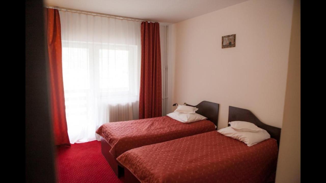 Hotel Cristal Sinaia Zewnętrze zdjęcie