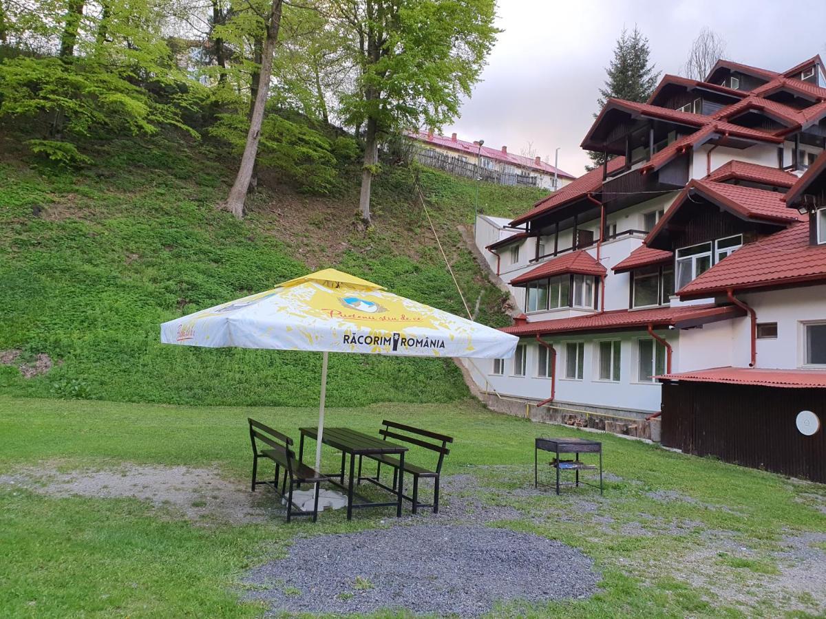 Hotel Cristal Sinaia Zewnętrze zdjęcie