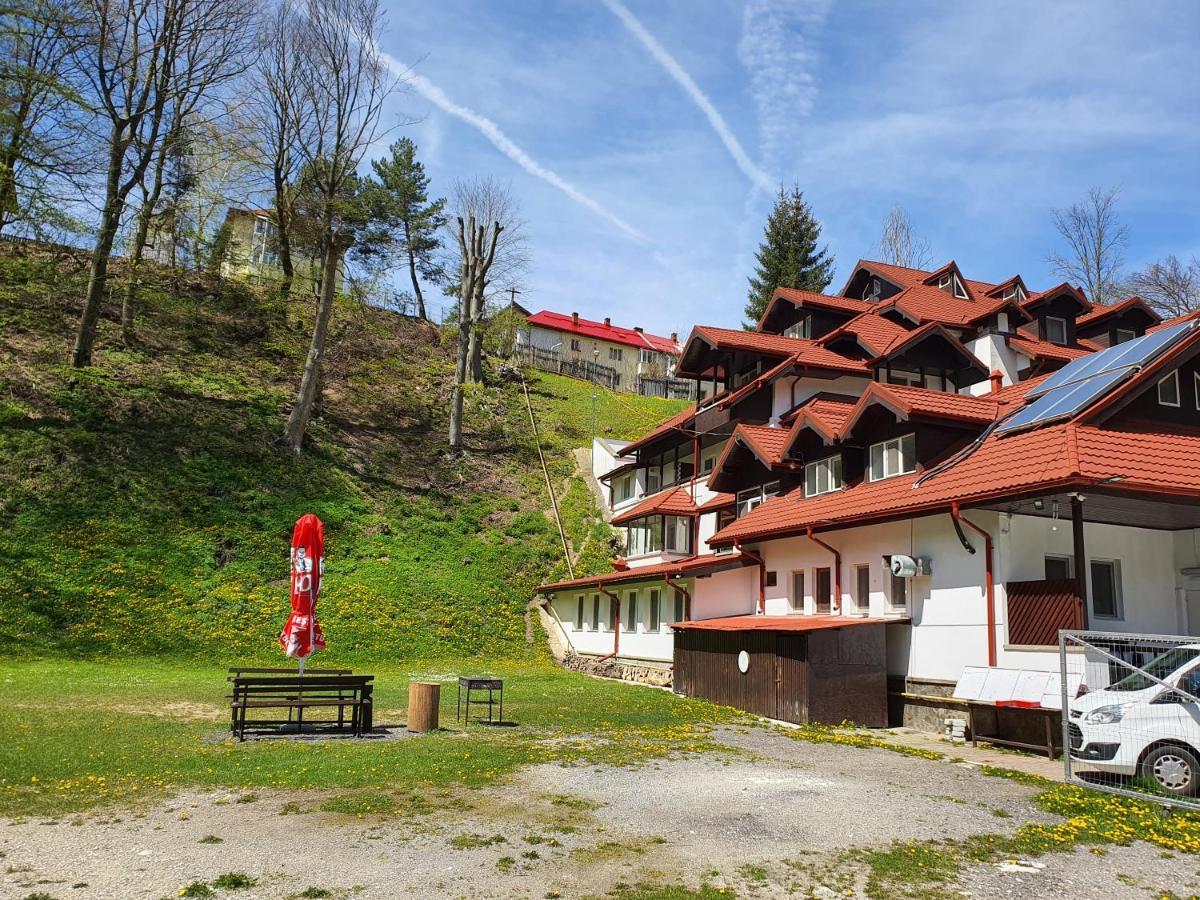 Hotel Cristal Sinaia Zewnętrze zdjęcie