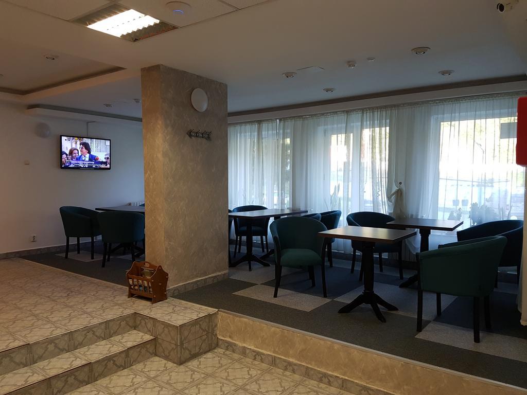 Hotel Cristal Sinaia Zewnętrze zdjęcie