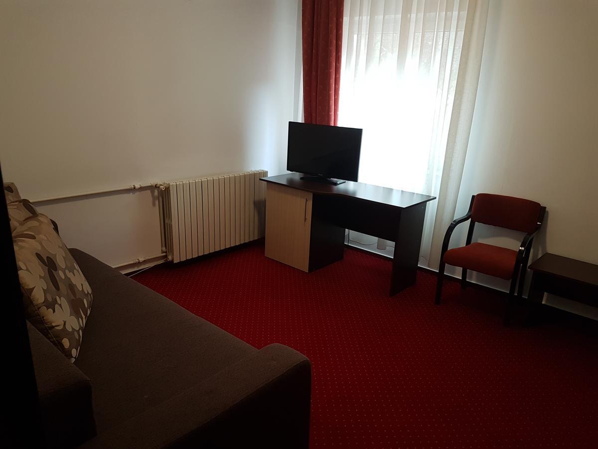 Hotel Cristal Sinaia Zewnętrze zdjęcie