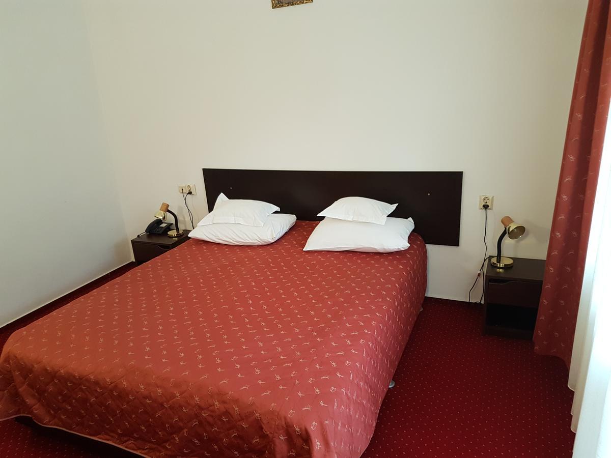 Hotel Cristal Sinaia Zewnętrze zdjęcie