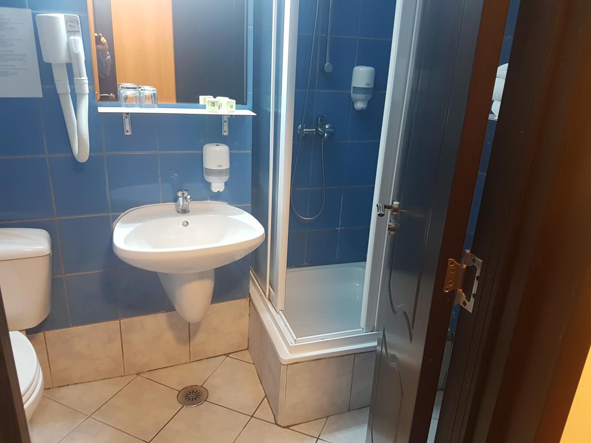 Hotel Cristal Sinaia Zewnętrze zdjęcie